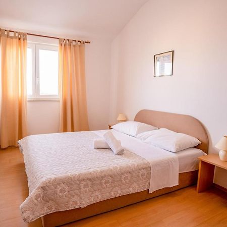 Apartments Valentin Privlaka  Esterno foto