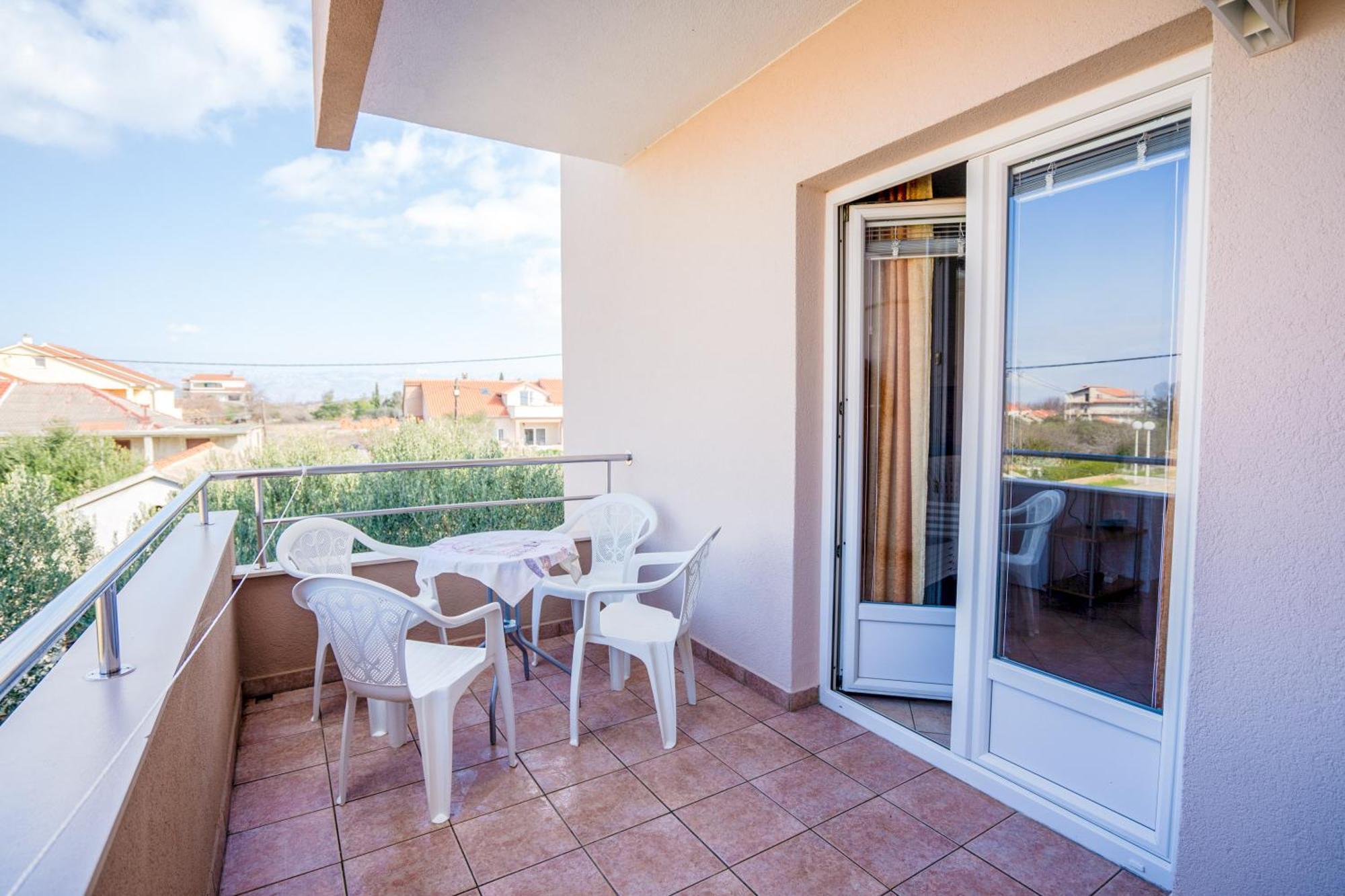 Apartments Valentin Privlaka  Esterno foto