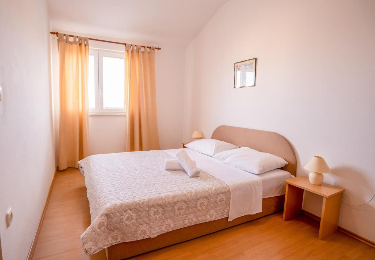 Apartments Valentin Privlaka  Esterno foto