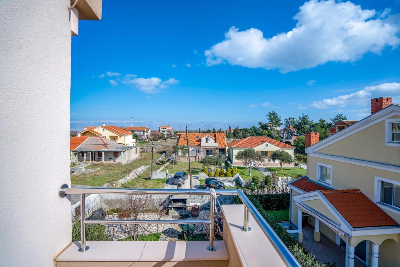 Apartments Valentin Privlaka  Esterno foto